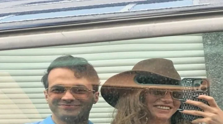 Serenay Sarıkaya ve Mert Demir’in aşk tatili! İlk paylaşım geldi